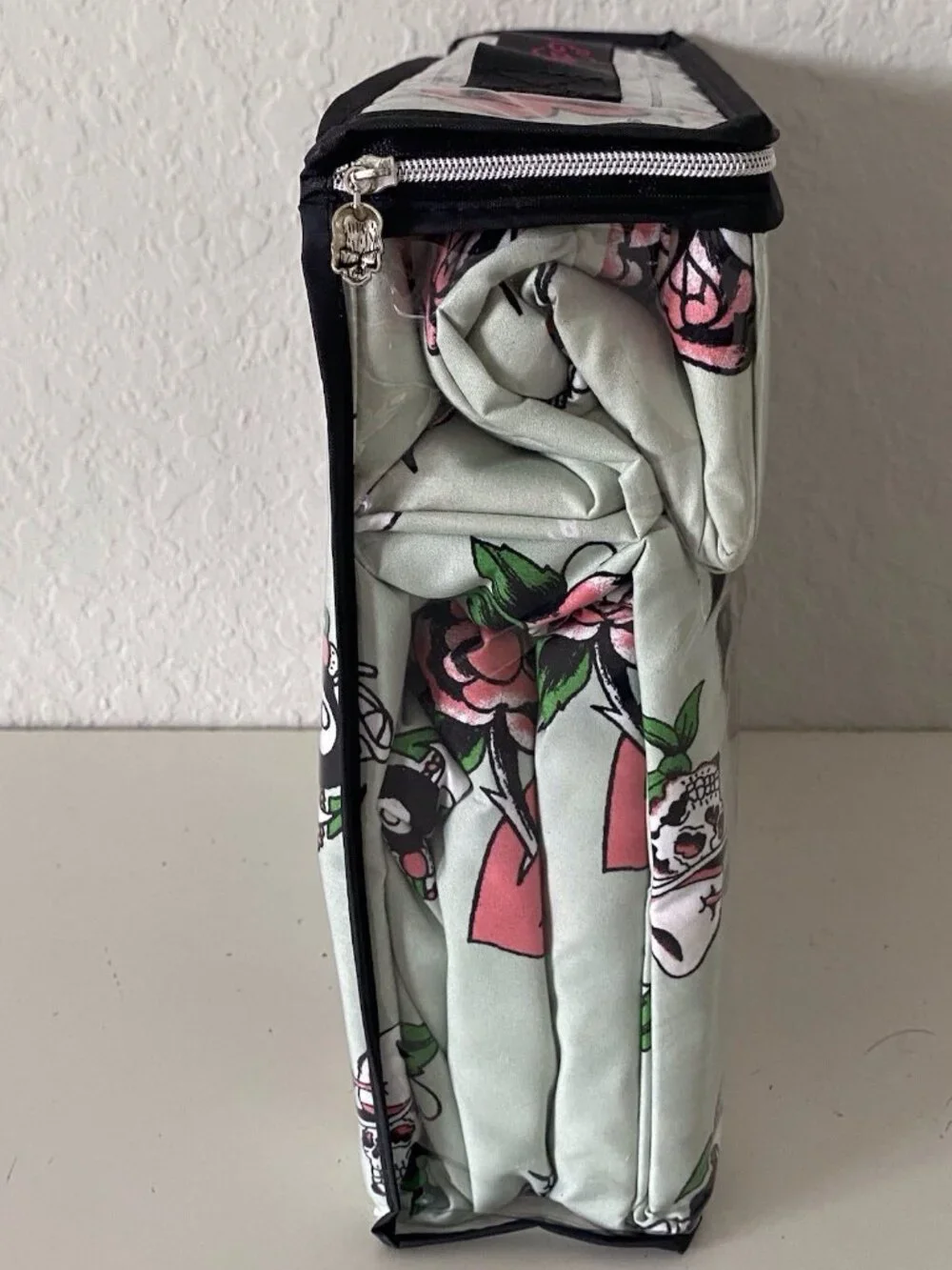 6 Piece Ed Hardy KING Size Sheet‎ Set Green Logo Panther Snake Hearts Roses NEW